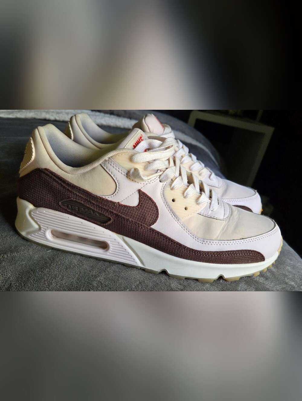 Nike Men’s Air Max Low-Top Sneakers in White and Brown
